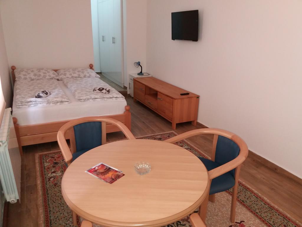 Apartments Ferhadija Banja Luka Zewnętrze zdjęcie